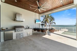 160 Little Carlos Lane, Fort Myers Beach, FL 33931 - MLS#225071721