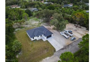 402 Thompson Avenue, Lehigh Acres, FL 33972 - MLS#225071726