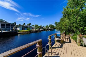 900 Henderson Creek Drive, Naples, FL 34114 - MLS#225071824