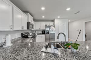 1013 15th Street, Cape Coral, FL 33909 - MLS#225071960