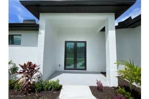 818 Anaconda Avenue, Lehigh Acres, FL 33974 - MLS#225072013
