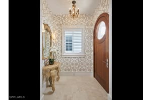 909 10th Avenue, Naples, FL 34102 - MLS#225072058