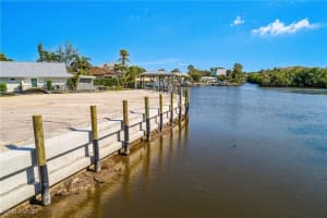 3164 Lakeview Drive, Naples, FL 34112 - MLS#225072077