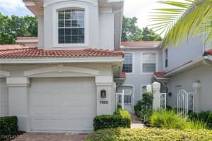 2200 Arielle Dr 1005, Naples