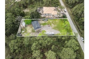 916 Euclid Avenue, Lehigh Acres, FL 33972 - MLS#225072138
