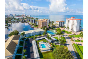 10682 Gulf Shore Drive, Naples, FL 34108 - MLS#225072154