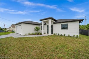 1719 Nw 23rd Ter, Cape Coral