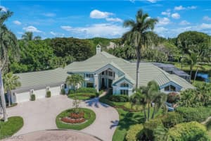 695 Ardmore Ln, Naples