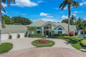 695 Ardmore Lane, Naples, FL 34108 - MLS#225072166