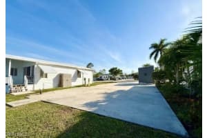 447 Cheetah Drive, Naples, FL 34114 - MLS#225072173