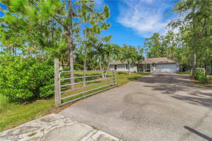 3543 45th Avenue, Naples, FL 34120 - MLS#225072298