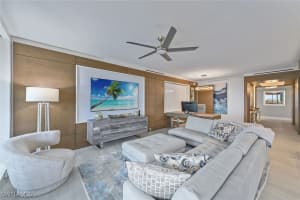8960 Bay Colony Drive, Naples, FL 34108 - MLS#225072306