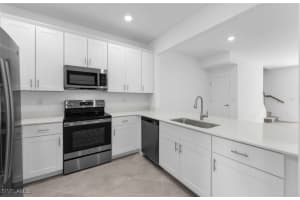 2876 CITRUS Street, Naples, FL 34120 - MLS#225072313