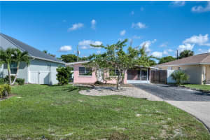 613 107th Avenue, Naples, FL 34108 - MLS#225072352