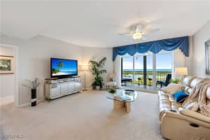 1001 Arbor Lake Drive, Naples, FL 34110 - MLS#225072377