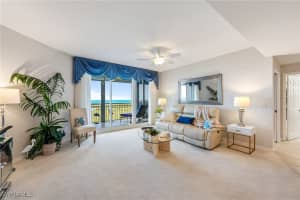 1001 Arbor Lake Drive, Naples, FL 34110 - MLS#225072377