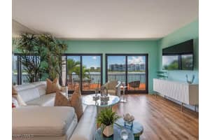 421 La Peninsula Boulevard, Naples, FL 34113 - MLS#225072410