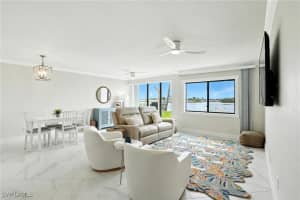 896 Buttonwood Drive, Fort Myers Beach, FL 33931 - MLS#225072433