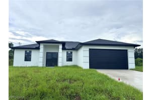 3304 67th Street, Lehigh Acres, FL 33971 - MLS#225072461