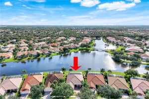 4338 Queen Elizabeth Way, Naples, FL 34119 - MLS#225072523