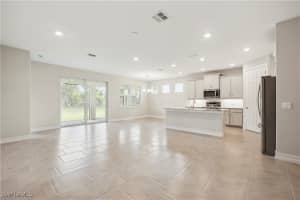 532 SPRING HILL LAKE Loop, Cape Coral, FL 33993 - MLS#225072664