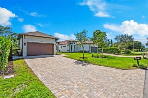 3552 Hibiscus Ave, Naples