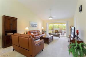 337 Robin Hood Circle, Naples, FL 34104 - MLS#225072687
