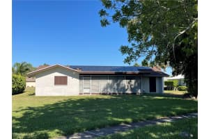 547 Eastwood Drive, Naples, FL 34110 - MLS#225072712