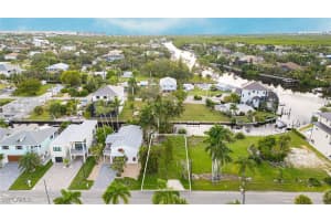 27563 Big Bend Road, Bonita Springs, FL 34134 - MLS#225072715