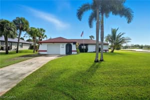 516 Roosevelt Avenue, Lehigh Acres, FL 33936 - MLS#225072717