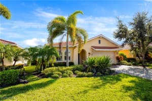 13515 Cambridge Ln, Naples