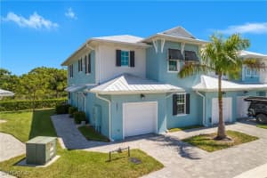 26410 Coco Cay Cir 201, Naples