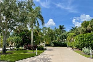 4504 Southern Breeze Drive, Naples, FL 34114 - MLS#225072814