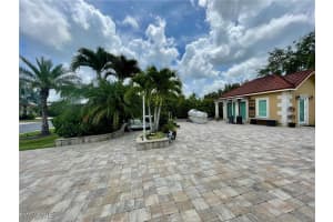 4580 Southern Breeze Drive, Naples, FL 34114 - MLS#225072815