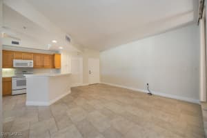 410 BAYFRONT Place, Naples, FL 34102 - MLS#225072828