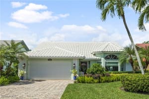509 Countryside Dr, Naples