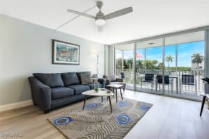 5 Bluebill Avenue, Naples, FL 34108 - MLS#225072885