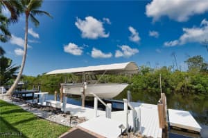 1521 Gordon River Lane, Naples, FL 34104 - MLS#225072898