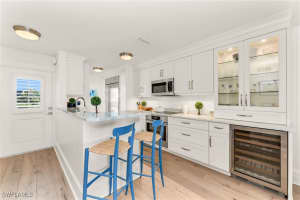 2121 Gulf Shore Boulevard, Naples, FL 34102 - MLS#225072917
