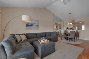 379 Gabriel Circle, Naples, FL 34104 - MLS#225072943