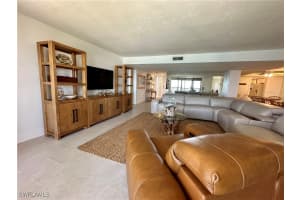 10951 Gulf Shore Drive, Naples, FL 34108 - MLS#225072976