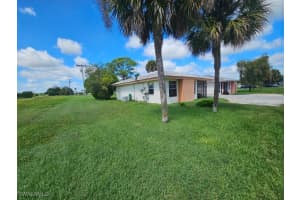 217 Beth Stacey Blvd, Lehigh Acres