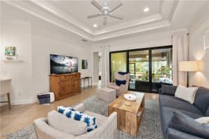 9155 Isla Bella Circle, Bonita Springs, FL 34135 - MLS#225072982