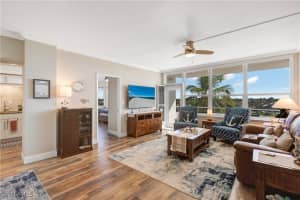 220 Seaview Ct 504, Marco Island