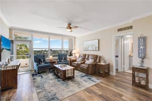 220 Seaview Court, Marco Island, FL 34145 - MLS#225072987