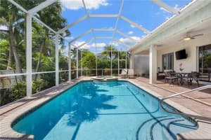 232 Glen Eagle Circle, Naples, FL 34104 - MLS#225073002