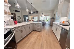 7651 Hernando Ct, Naples