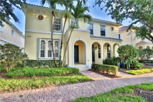 6182 Towncenter Cir, Naples