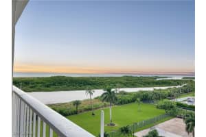 320 Seaview Court, Marco Island, FL 34145 - MLS#225073037