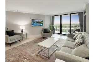 320 Seaview Court, Marco Island, FL 34145 - MLS#225073037